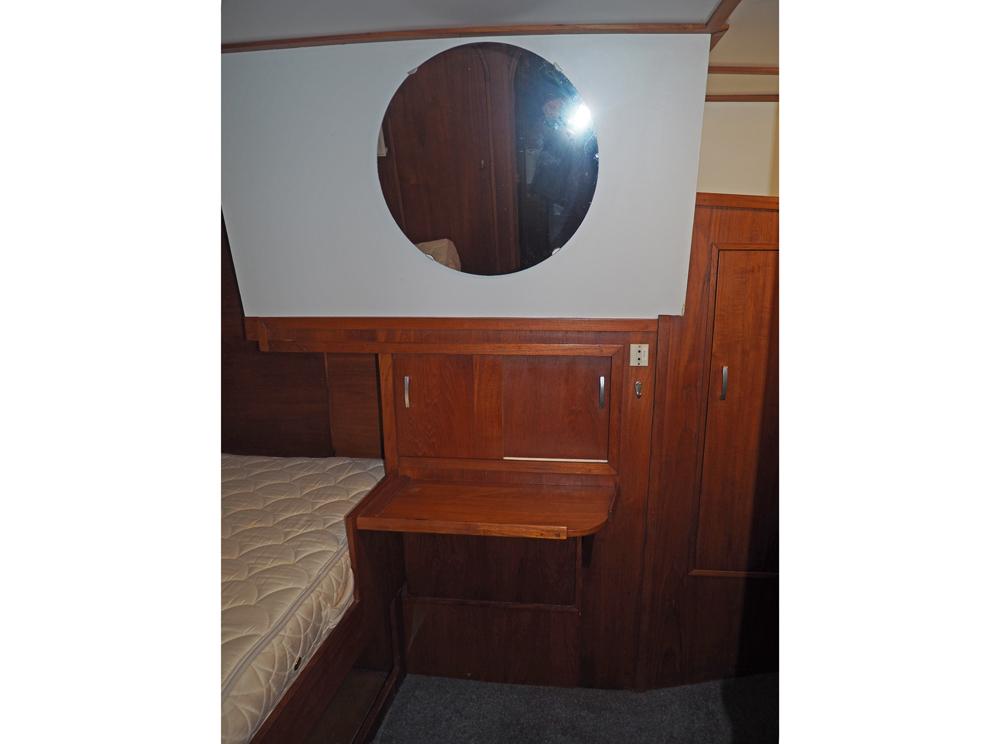 Aft cabin, Accommodation